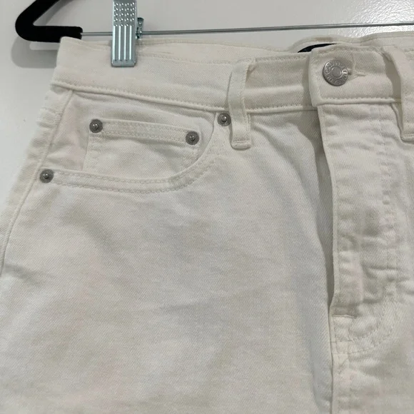 Calvin Klein White Denim Mini Skirt High Rise Frayed Hem Summer | Size 26 - Picture 8 of 13